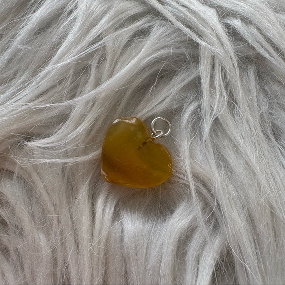 Honey Agate Heart Pendant - Picture 3 of 4